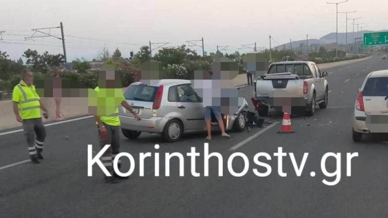 Τροχαίο στην Αθηνών – Κορίνθου στο ύψος της Νέας Περάμου – Διακοπή κυκλοφορίας στο ρεύμα προς Κόρινθο